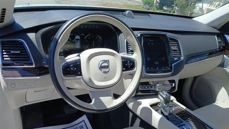 2018 Volvo XC90 T6 Momentum