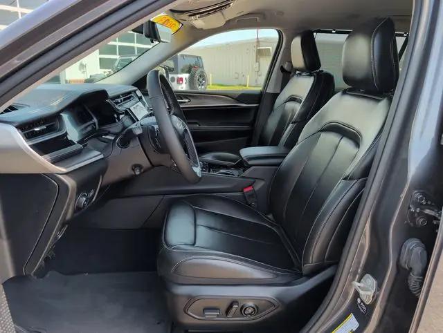 2023 Jeep Grand Cherokee L Limited 4x4