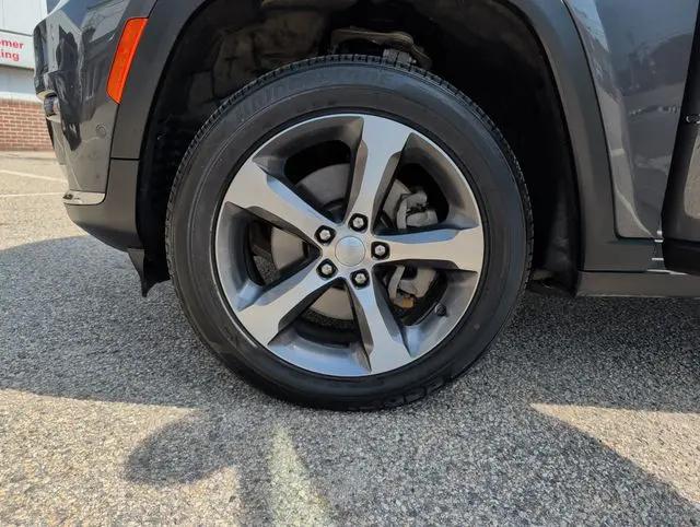 2023 Jeep Grand Cherokee L Limited 4x4