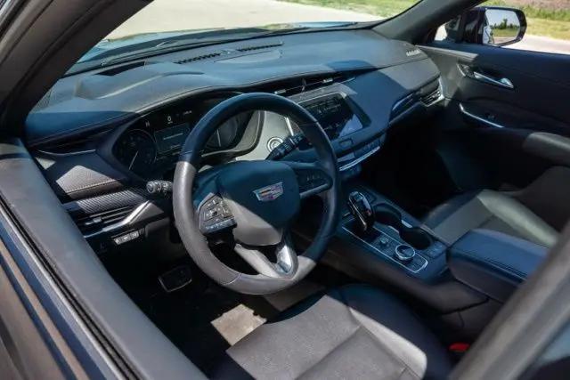 2023 Cadillac XT4 AWD Sport