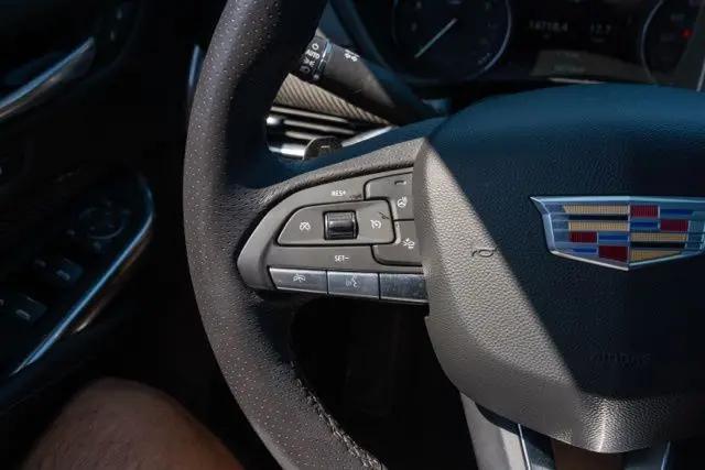 2023 Cadillac XT4 AWD Sport