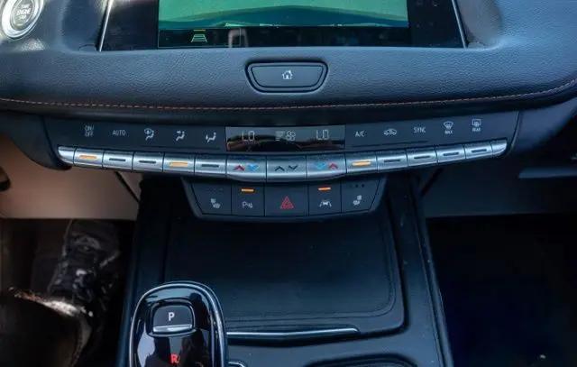 2023 Cadillac XT4 AWD Sport
