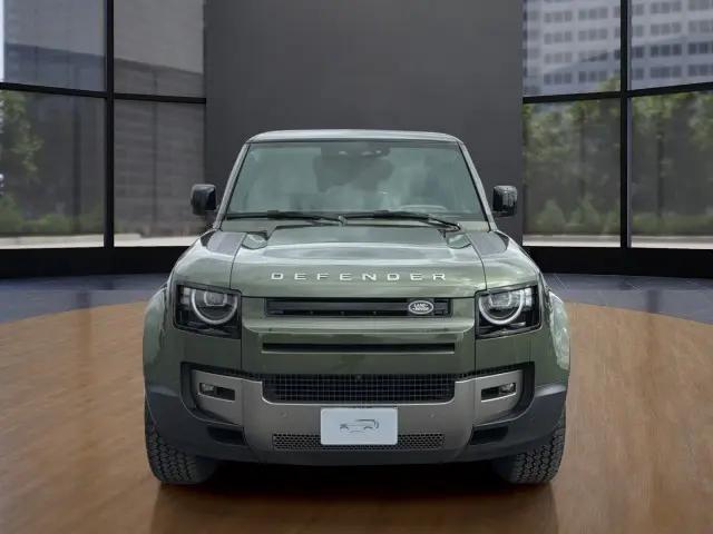 2026 Land Rover Defender P300 S