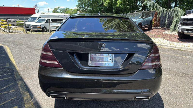 2011 Mercedes-Benz S 550 4MATIC