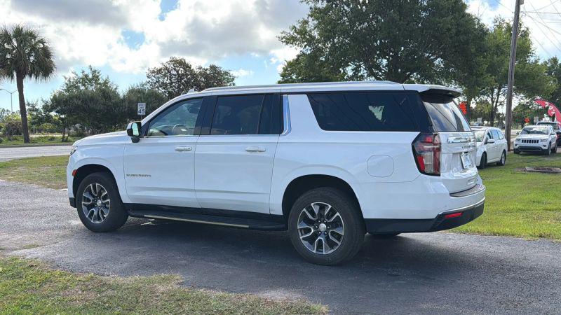 2021 Chevrolet Suburban 2WD LT