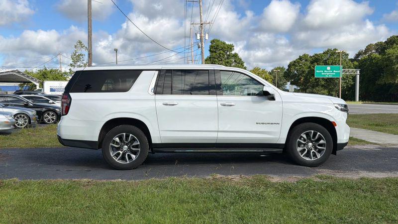 2021 Chevrolet Suburban 2WD LT