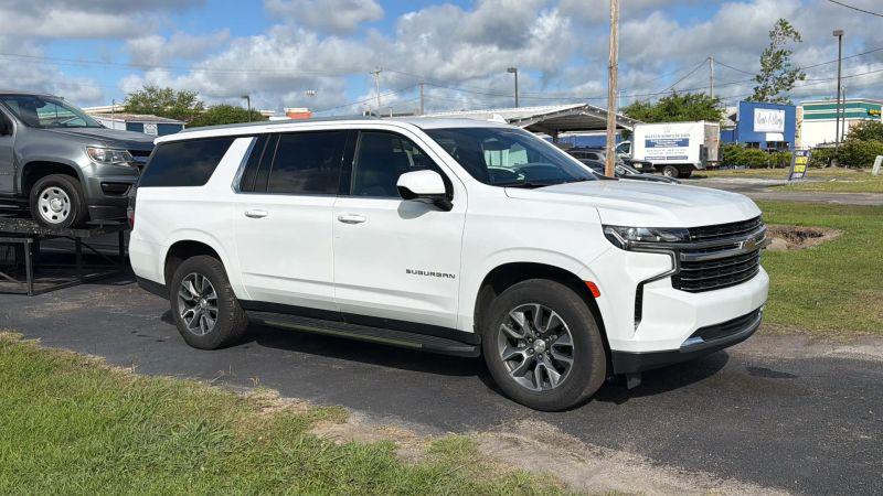 2021 Chevrolet Suburban 2WD LT