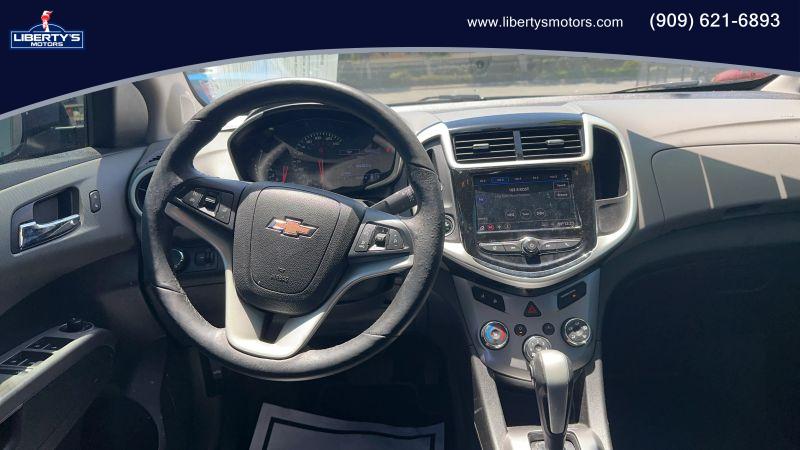 2020 Chevrolet Sonic FWD Sedan Premier