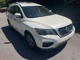 2017 Nissan Pathfinder SL
