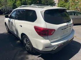 2017 Nissan Pathfinder SL