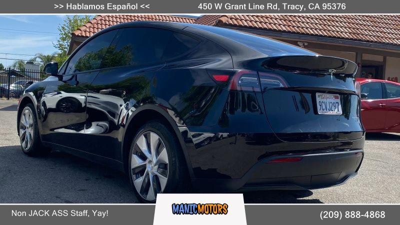 2022 Tesla Model Y Long Range Dual Motor All-Wheel Drive