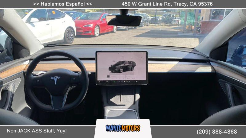 2022 Tesla Model Y Long Range Dual Motor All-Wheel Drive