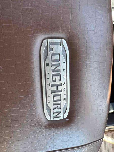 2020 Ram 1500 Laramie Longhorn Crew Cab 4x4 5'7" Box