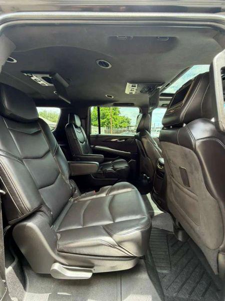 2019 Cadillac Escalade ESV Platinum