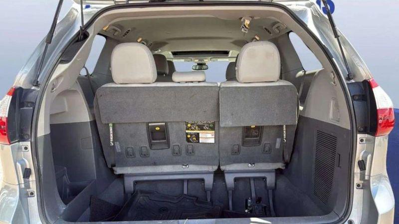 2019 Toyota Sienna XLE 7 Passenger