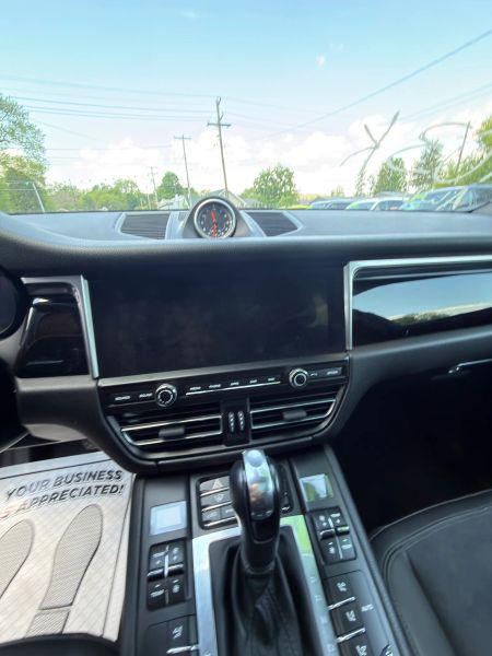 2019 Porsche Macan Base