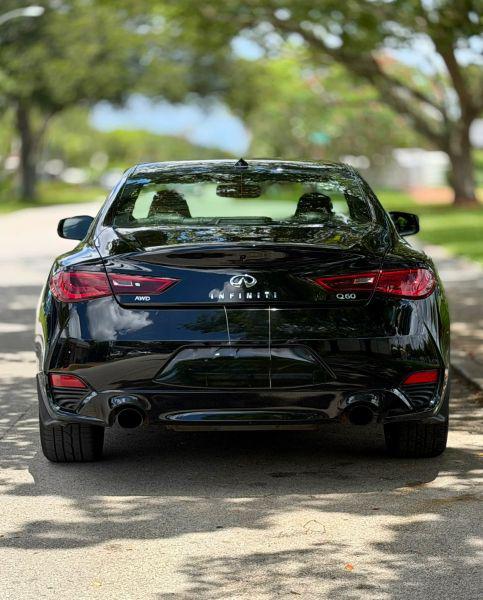 2018 INFINITI Q60 3.0t LUXE