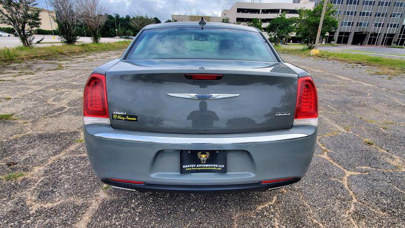2018 Chrysler 300 Limited AWD