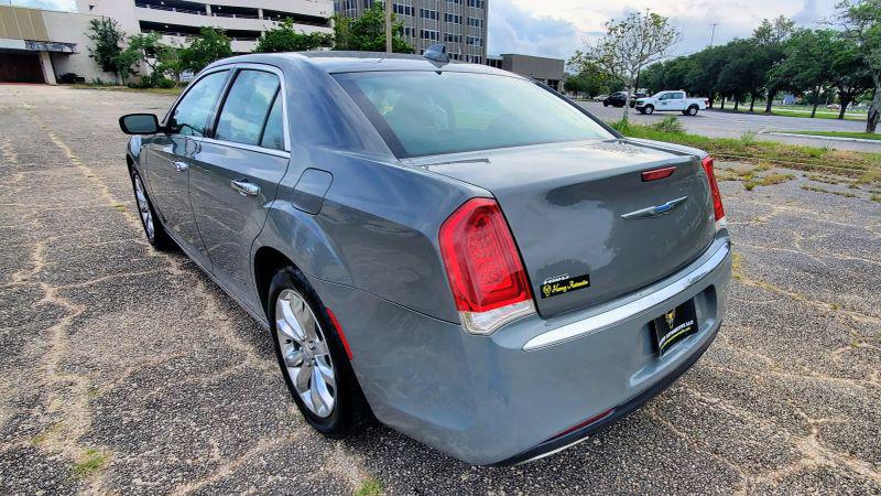 2018 Chrysler 300 Limited AWD