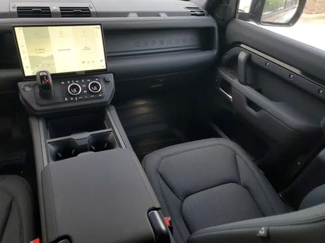 2026 Land Rover Defender P300 S