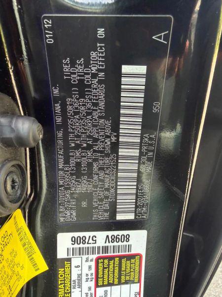 2012 Toyota Sienna SE 8 Passenger