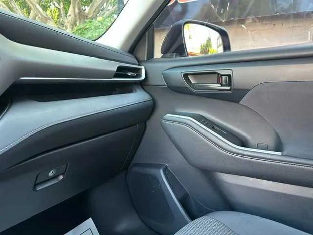 2021 Toyota Highlander L