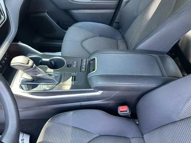 2021 Toyota Highlander L