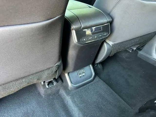 2021 Toyota Highlander L