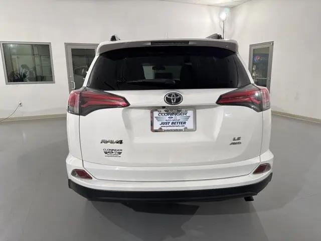 2017 Toyota RAV4 LE