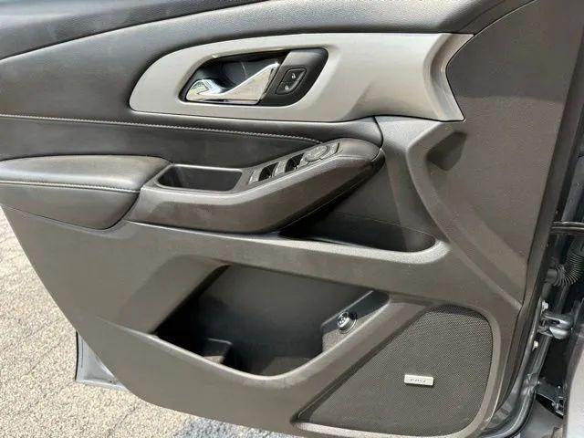 2021 Chevrolet Traverse AWD LT Leather