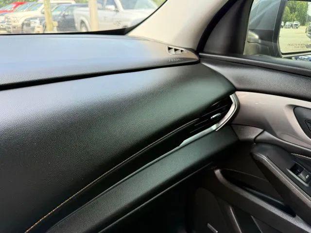 2021 Chevrolet Traverse AWD LT Leather