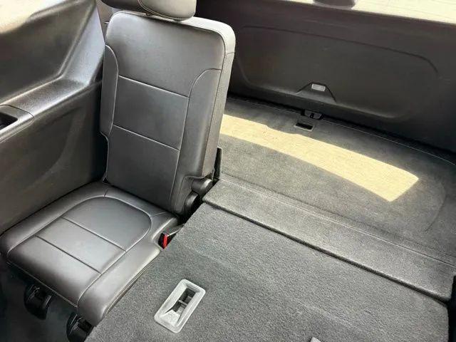 2021 Chevrolet Traverse AWD LT Leather