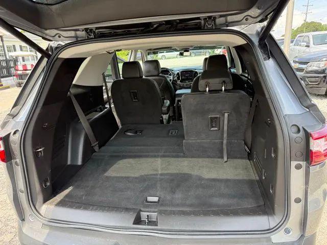 2021 Chevrolet Traverse AWD LT Leather
