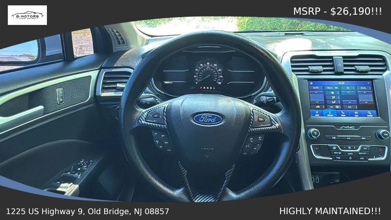 2020 Ford Fusion SE