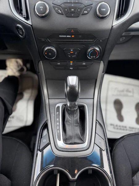 2018 Ford Edge SE