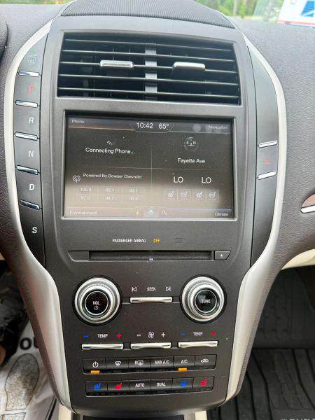 2015 Lincoln MKC Base