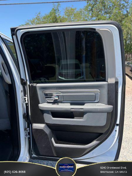 2019 Ram 1500 Classic Big Horn Crew Cab 4x2 6'4" Box