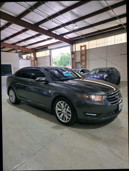 2018 Ford Taurus Limited