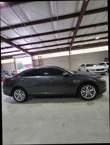 2018 Ford Taurus Limited