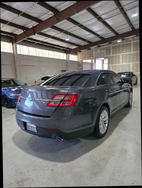 2018 Ford Taurus Limited