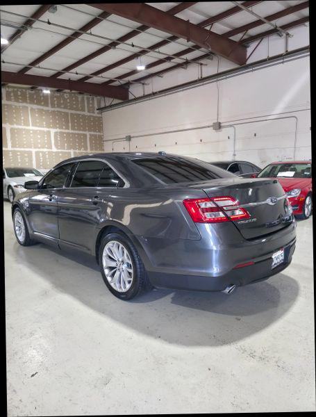 2018 Ford Taurus Limited