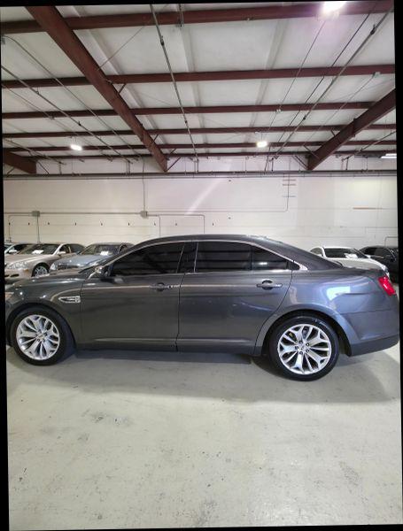 2018 Ford Taurus Limited