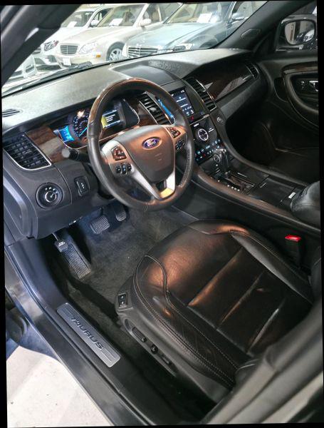 2018 Ford Taurus Limited
