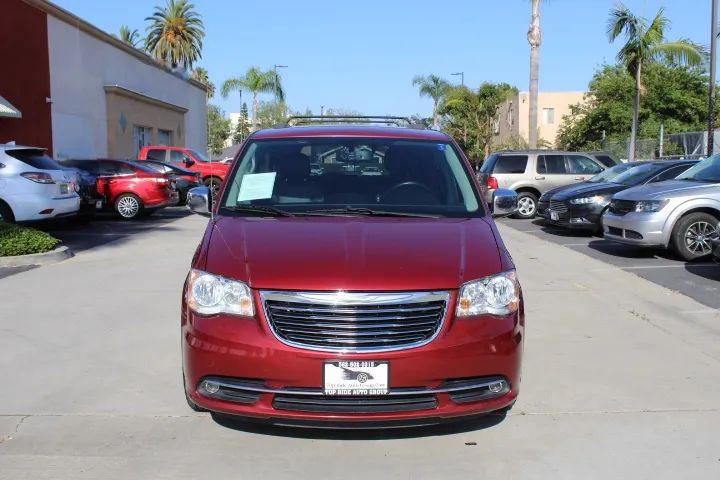 2015 Chrysler Town & Country Touring-L