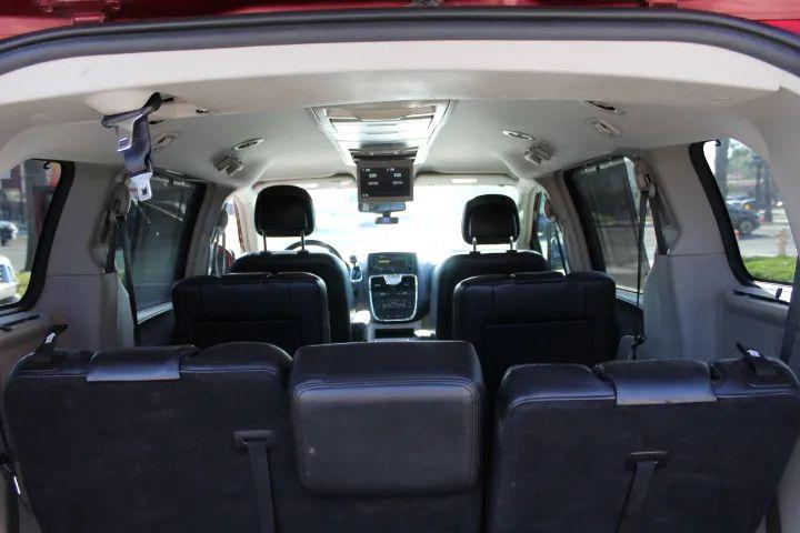 2015 Chrysler Town & Country Touring-L