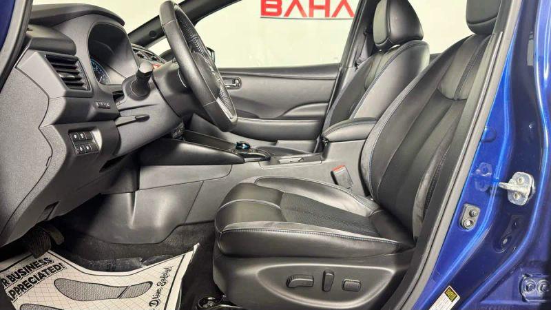 2022 Nissan LEAF SL PLUS 62 kWh
