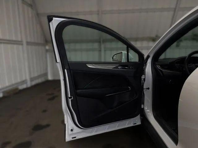 2019 Lincoln MKC Standard