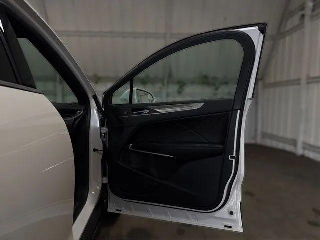 2019 Lincoln MKC Standard