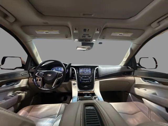 2018 Cadillac Escalade ESV Luxury
