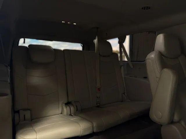 2018 Cadillac Escalade ESV Luxury